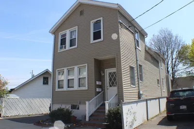 6 Davis St #1