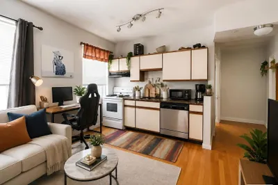 1427 Commonwealth Ave #504 1