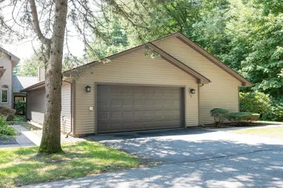 929 Shaker Rd #3A