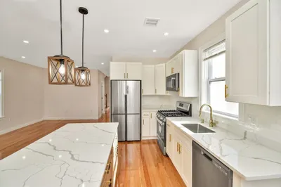 30 Hiawatha Rd 1