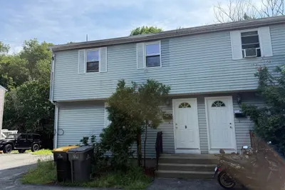 9 Cove Ave #9 1