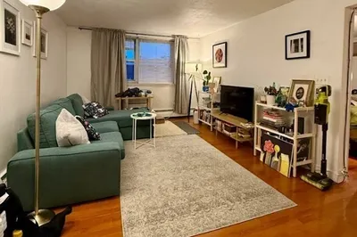12 Commonwealth Ct #13