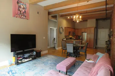 61 Market St #2B 1