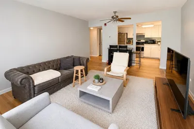 530 Vfw Parkway #201 1