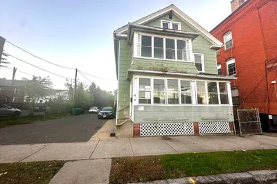 14-16 Chestnut St