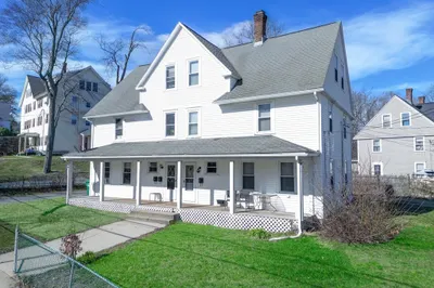 108-112 N Main St 1