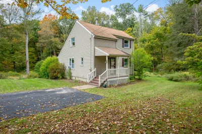 35 Old Sawmill Rd 1