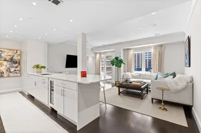 778 Boylston St #8E 1