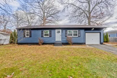 211 Glenoak Drive