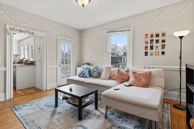 68 Pleasant Street #2