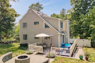 135 Elm St 1