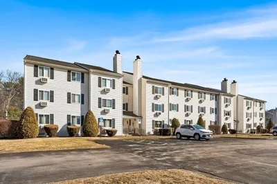 6 Erick Rd #75 1