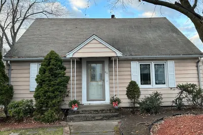 62 Jefferson Ave 1
