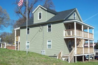 1142-1144 Park St 1