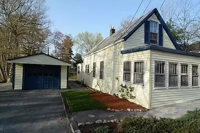 99 Brown St