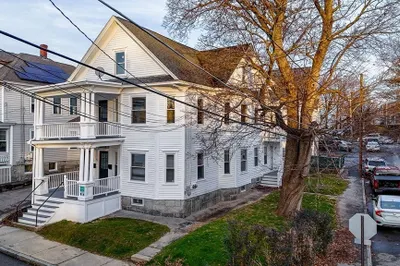 92-94 Bellevue St