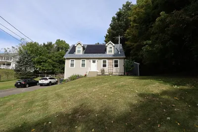 162 Jackson St 1