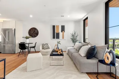 1515 Commonwealth Ave #615