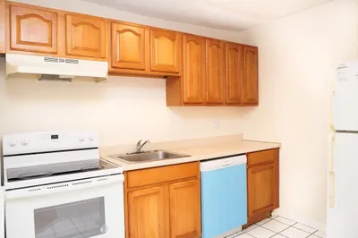 1027 Commonwealth Ave #21
