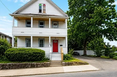 100 S Main St 1