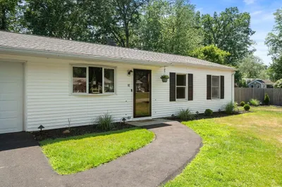 87 Burton Ave