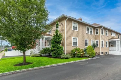 37 Richardson Ave #3702 1