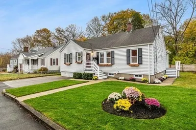 39 Maynard Rd