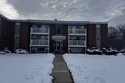 30 Worthen St #C7