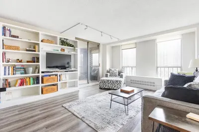 33 Pond Ave #524