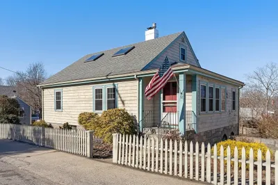 12 Pleasant St 1