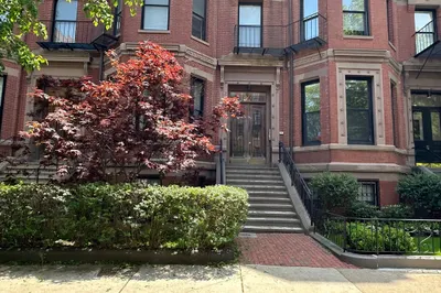 277 Beacon St #4A
