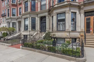 61 Commonwealth Ave #2