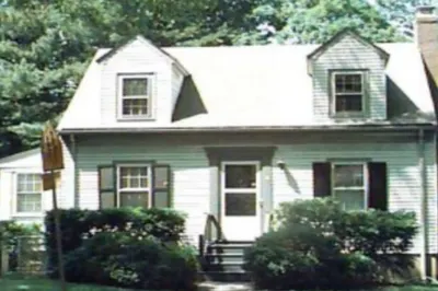18 Cushing Road