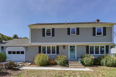27 Lakewood Dr 1