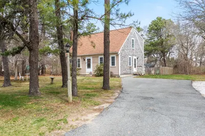37 Triangle Cir
