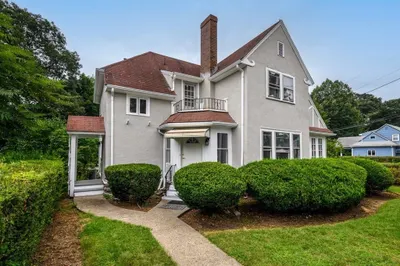 12 Western Ave