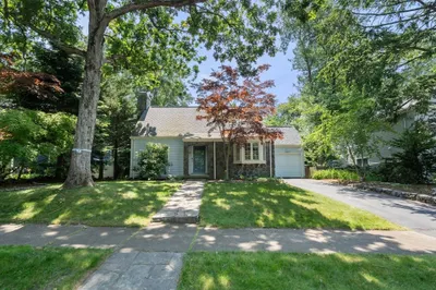 30 Nickerson Rd 1