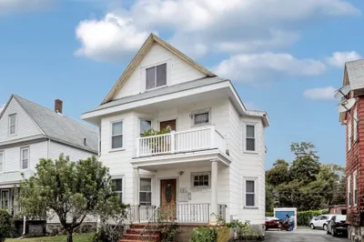 227 Belgrade Ave #2 1