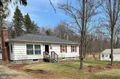 12 Meadowbrook Circle 1