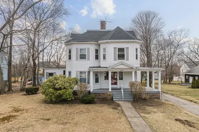 19 Spruce Street 1