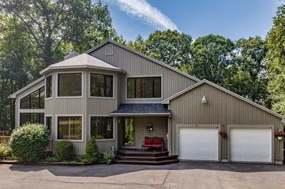 541 Woodland Way 1