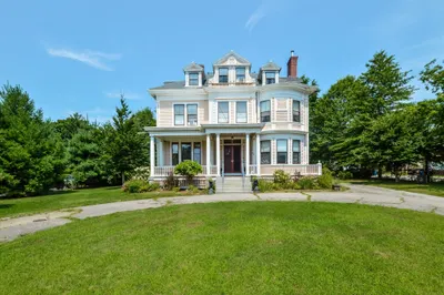 71 Hawthorn St 1