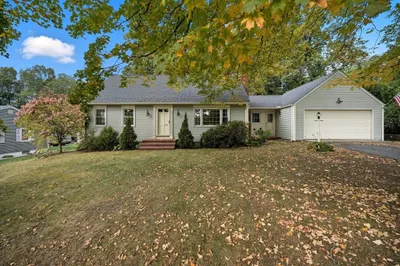 11 Hickory Hill Dr 1