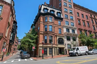 49 Beacon St #11