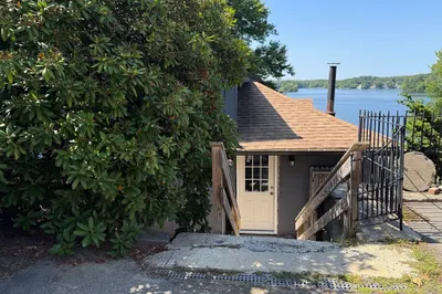 570 Eastside Road 1