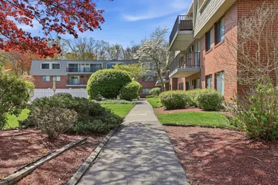 573 Broad Street #131 1