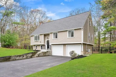 22 Longmeadow Rd 1
