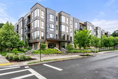 100 Linden St #205 1