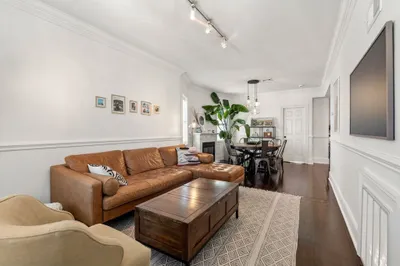 27 Saint Marks Rd #3