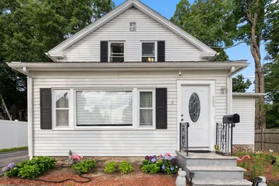 335 Massasoit Rd